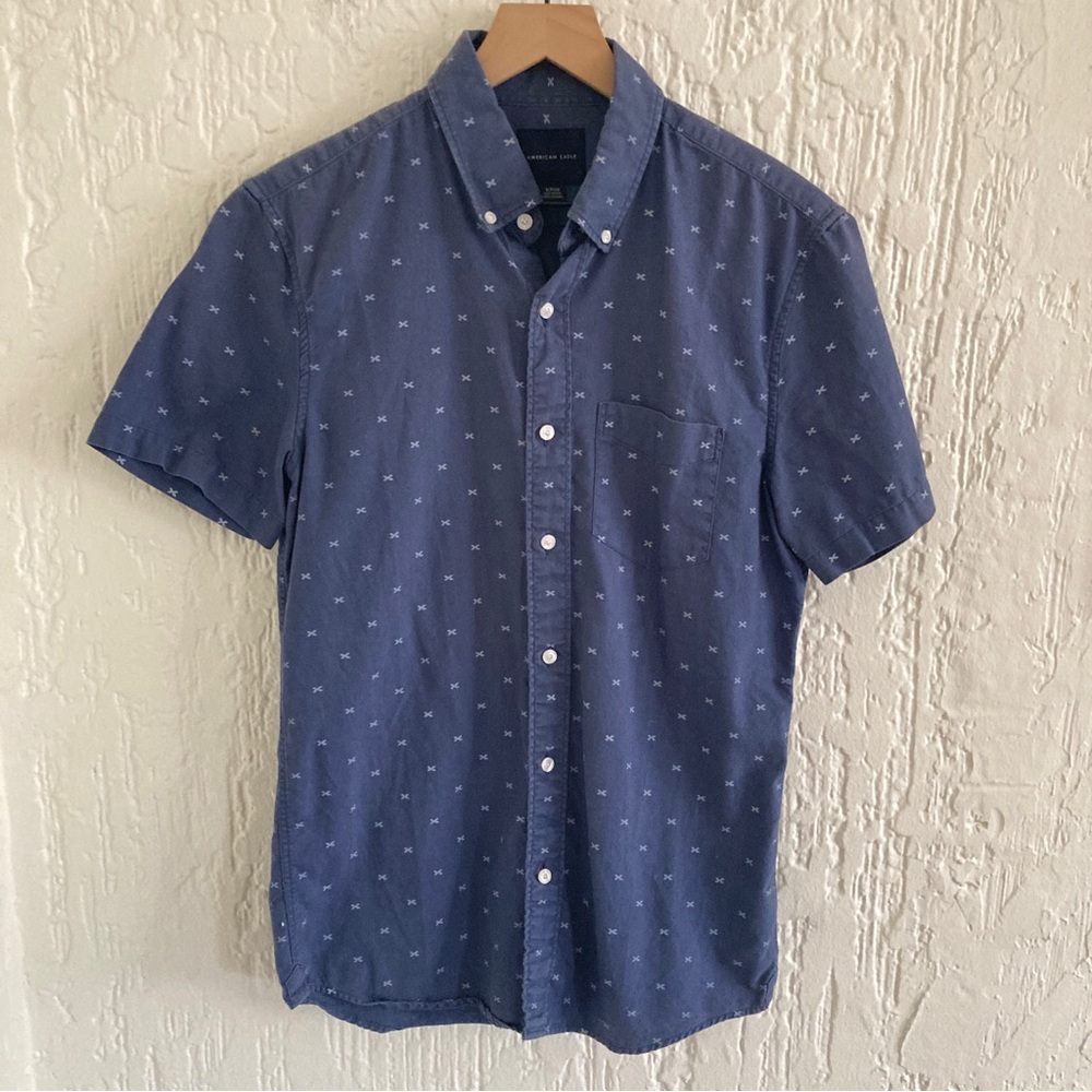 American Eagle Blue Short Sleeve Button Down Shirt Size Small